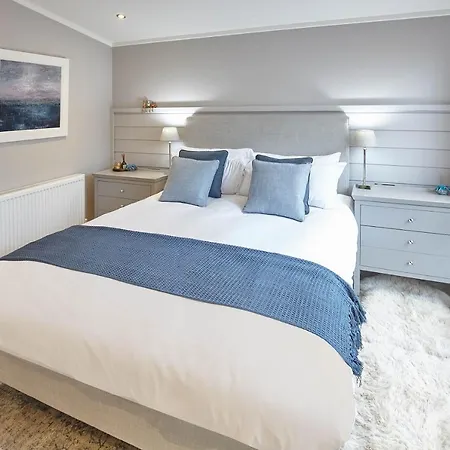 Host & - Puffins Rest Runswick