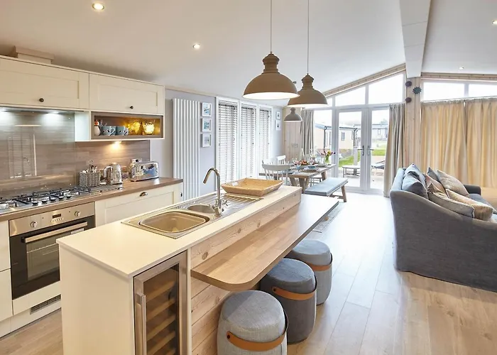 Host & - Puffins Rest *