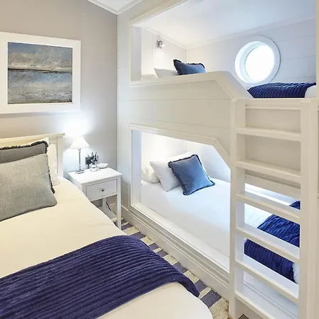 Host & - Puffins Rest *